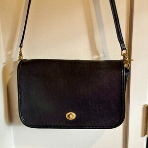 Vintage Coach Black Crossbody convertible bag 9635